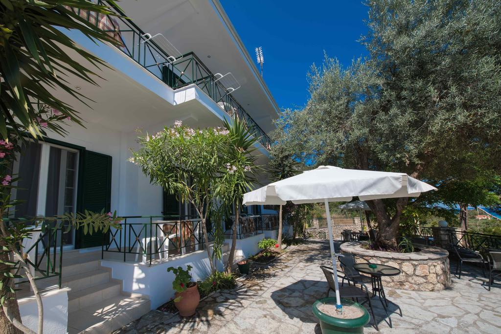 Bella Casa Studios Frinion Bagian luar foto