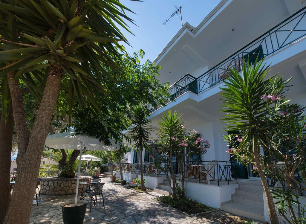 Bella Casa Studios Frinion Bagian luar foto