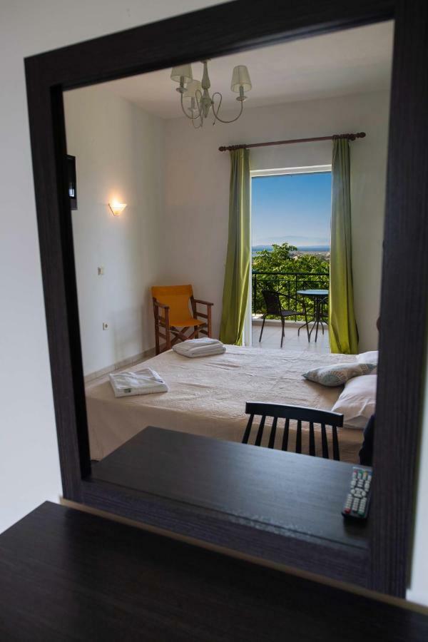Bella Casa Studios Frinion Bagian luar foto